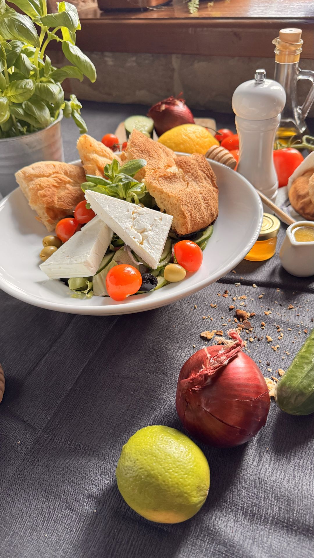 Ambrozja Pizzeria and Kebab - Nowy Wisnicz - salatka 07